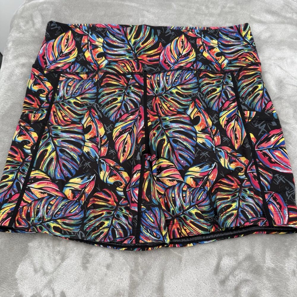 CVG Shorts Womens Tropic Like Its Hot Constantly Varied Gear Pockets Vibrant - Picture 1 of 9